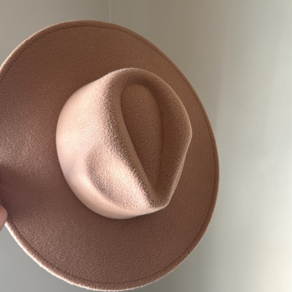 Tan Felt Hat - Picture 2 of 4